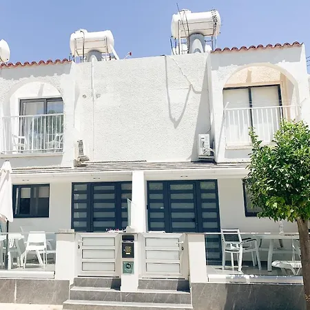 Spacious Studio - Short Walk From Nissi Beach! * Ajía Nápa