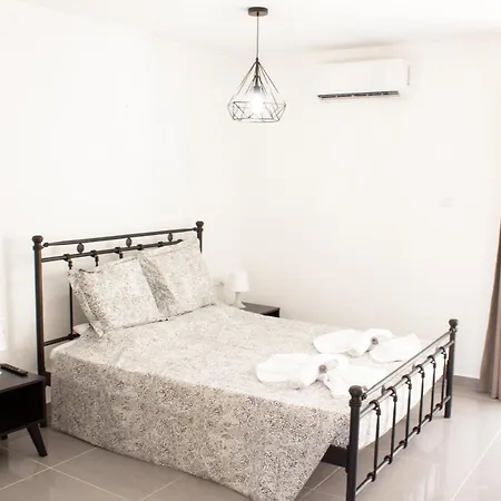 Apartman Spacious Studio - Short Walk From Nissi Beach!