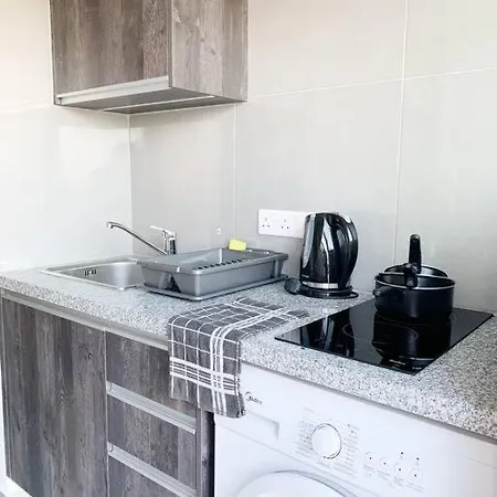 Apartman Spacious Studio - Short Walk From Nissi Beach! *